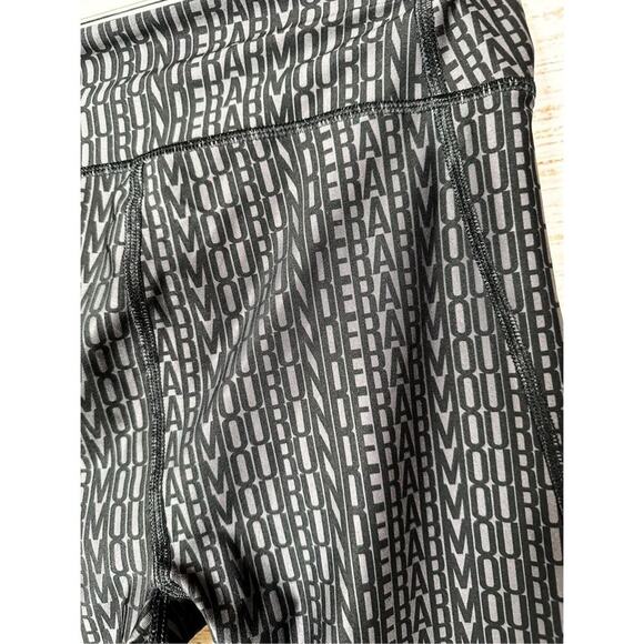 Under Armour Women's Logo Heat Gear Compression Leggings Capri Gray Size Small - Picture 8 of 9